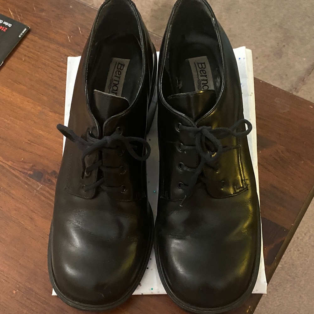 Bernardo Black Women's Oxfords